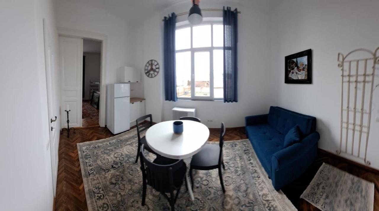 Weisz Apartment-City Center-Free Private Parking,Wifi,Ac Carei Ngoại thất bức ảnh