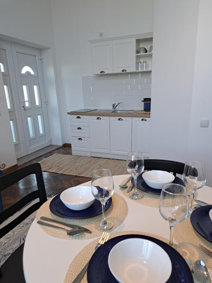 Weisz Apartment-City Center-Free Private Parking,Wifi,Ac Carei Ngoại thất bức ảnh