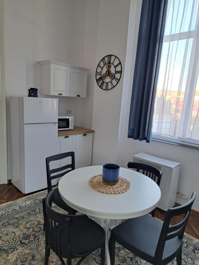 Weisz Apartment-City Center-Free Private Parking,Wifi,Ac Carei Ngoại thất bức ảnh